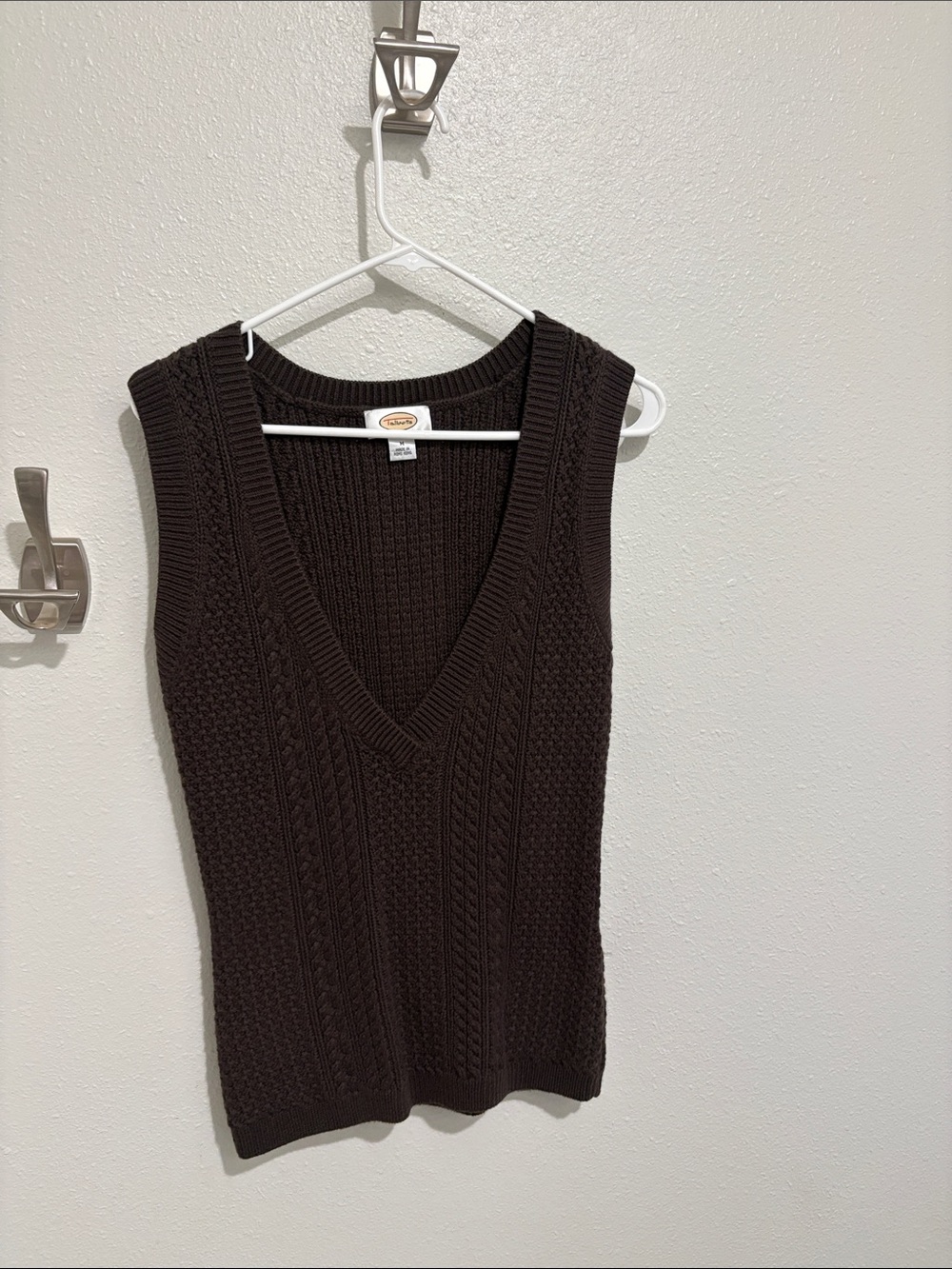 Talbots Dark Brown Cable Knit Sleeveless V-Neck Sweater Vest